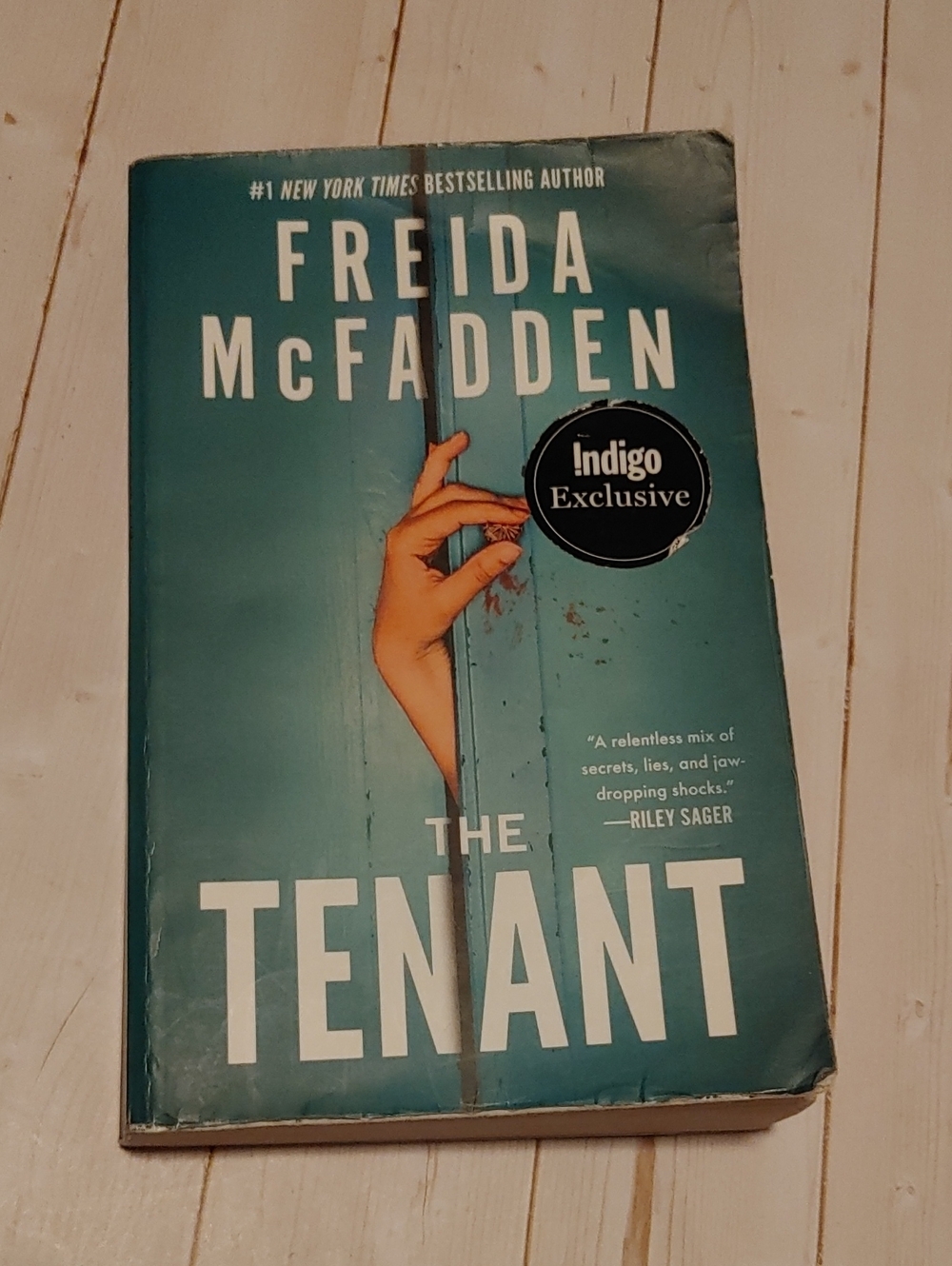 The Tennant Adult Novel Psychogical Thriller Book By Freida McFadden